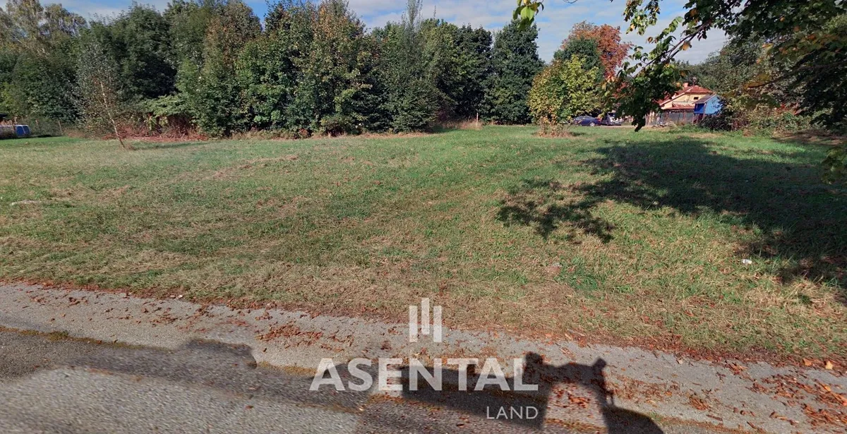 Prodej komerčního pozemku 2655 m²